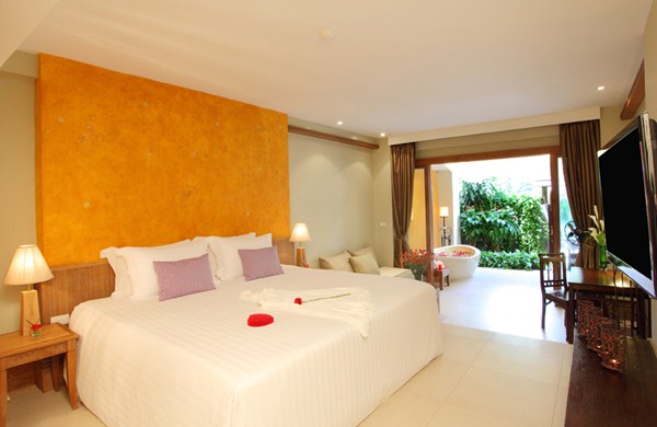 Phuket Hotel Honeymoon Collection
